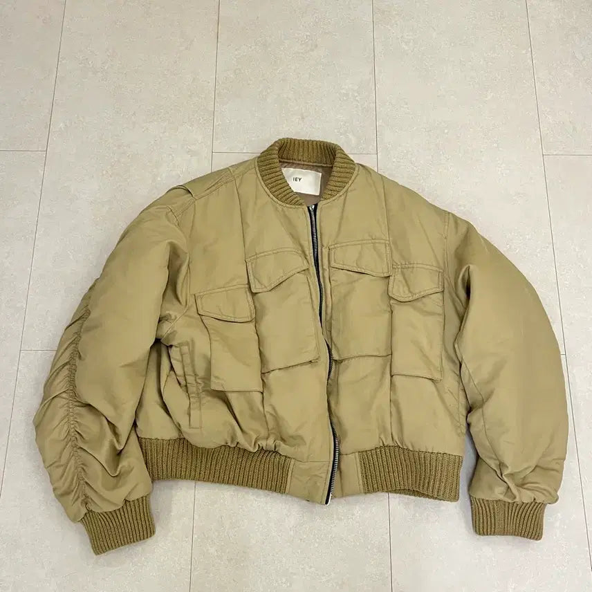 [BUNJANG] IEY 4-Pocket Bomber Jacket Beige / IEY 4 pocket bomber jacket beige