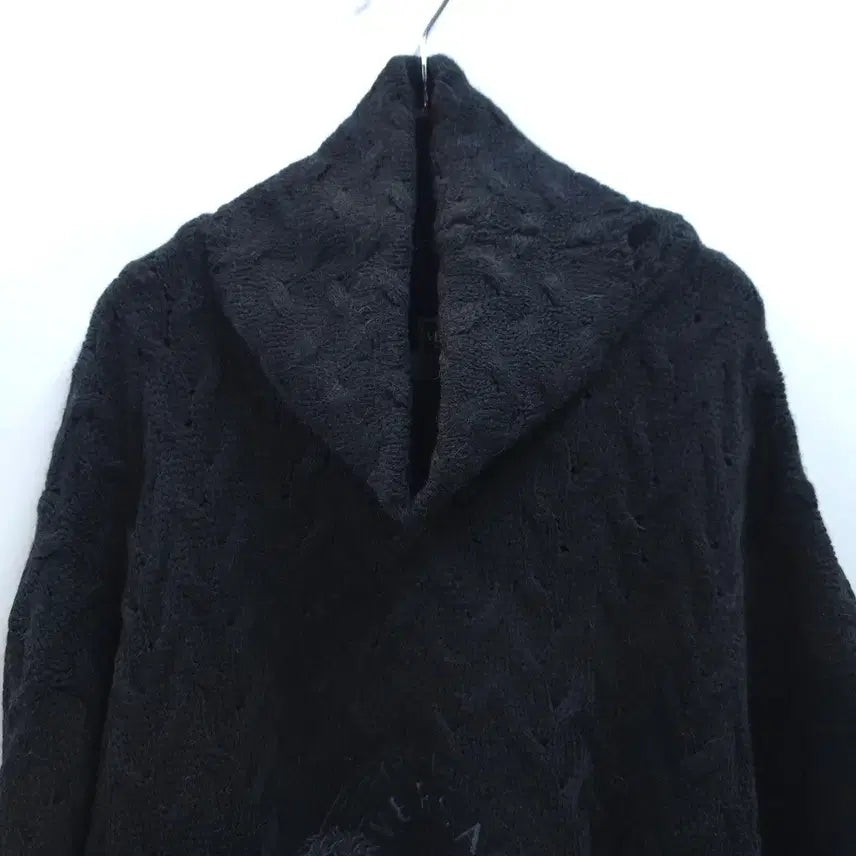 [BUNJANG] Versace Medusa Embroidered Cable Knit Turtleneck Sweater / VERSACE 베르사체 메두사자수 모헤어알파카 케이블 터틀넥니트 C475