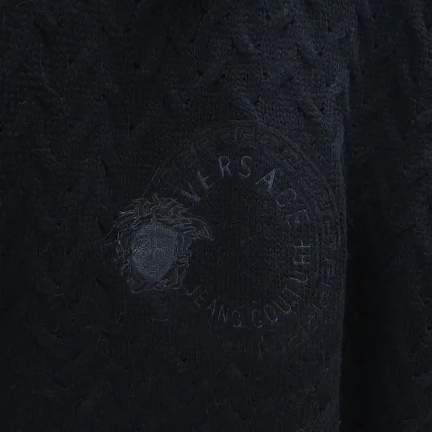 [BUNJANG] Versace Medusa Embroidered Cable Knit Turtleneck Sweater / VERSACE 베르사체 메두사자수 모헤어알파카 케이블 터틀넥니트 C475
