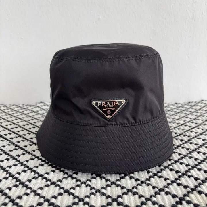 [BUNJANG] Prada Nylon Bucket Hat / [A급] 프라다 나일론 버킷햇 S사이즈