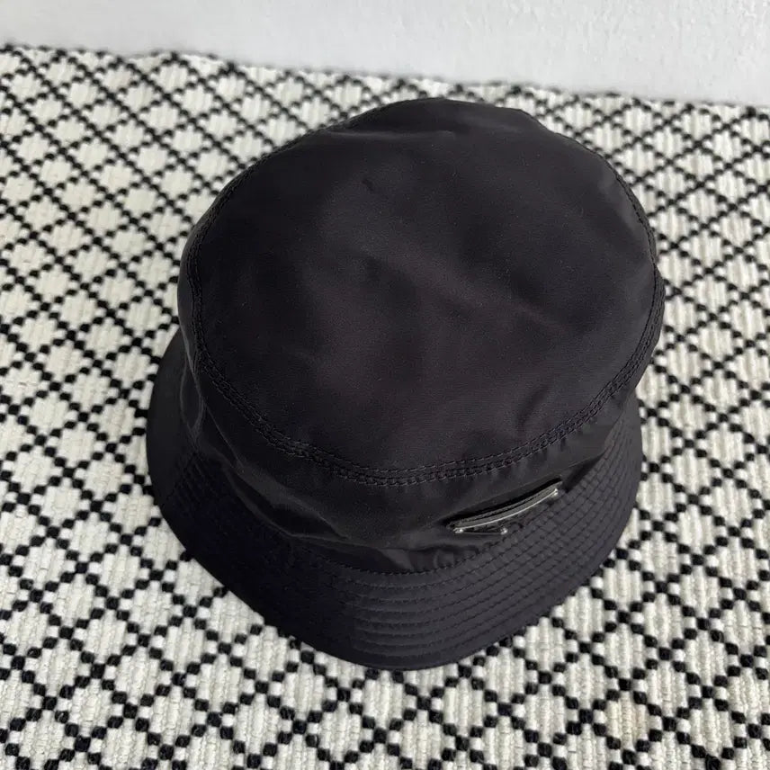 [BUNJANG] Prada Nylon Bucket Hat / [A급] 프라다 나일론 버킷햇 S사이즈