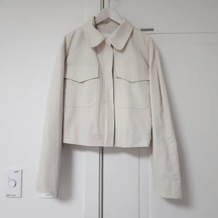 [BUNJANG] Memorable 2BE Cropped Jacket Beige / Memorable 2BE 메모하블르 연베이지 크롭자켓