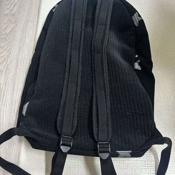 [BUNJANG] Mu-eum Star Pattern Backpack / 무음 백팩