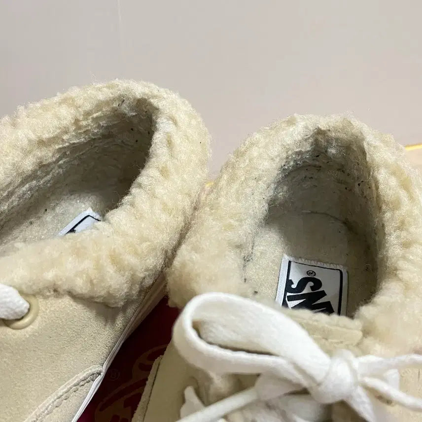 [BUNJANG] Vans Authentic Sherpa Cozy Hug Mojave Desert Shoes / 반스 어센틱 셰르파 코지 허그 모하비 데저트 230