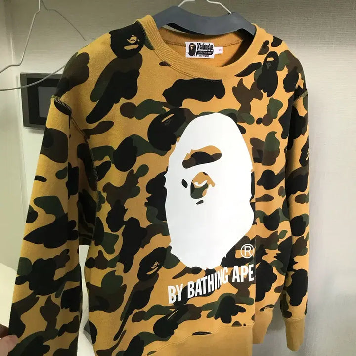 [BUNJANG] BAPE Camo Pattern Sweatshirt / 베이프 황계 맨투맨 s