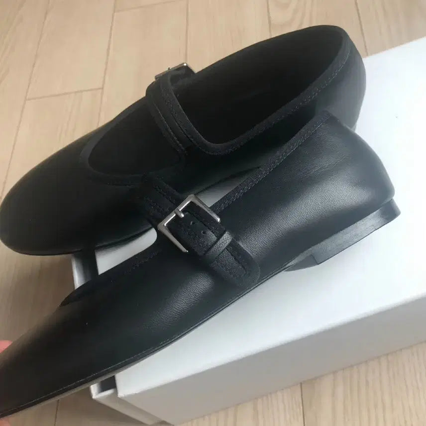 [BUNJANG] The Row Mary Jane Flat Shoes / 더로우스탈 메리제인 36(230) 보헴 양가죽 플랫 새제품