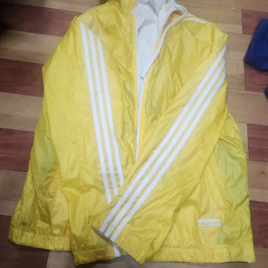 [BUNJANG] Adidas Reversible Windbreaker Jacket Colorful 105 / 아디다스 바람막이 리버시블자켓 컬러풀105