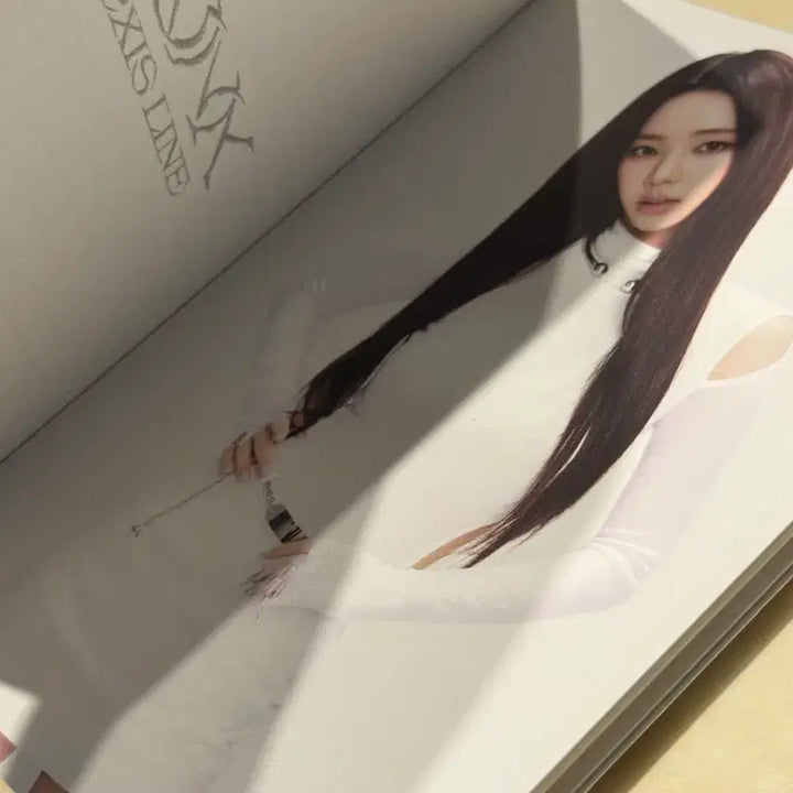 [BUNJANG] aespa Karina SYNK:aeXIS LINE Photobook / 에스파 SYNK:aeXIS LINE 카리나 포토북 + 비공굿