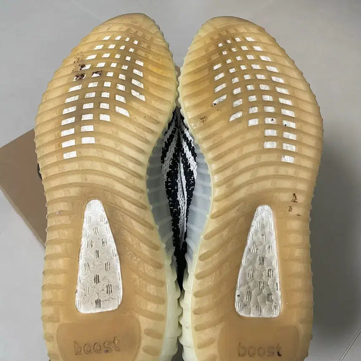 [BUNJANG] Adidas Yeezy Boost Zebra (280) / 이지부스트 지브라 (280)