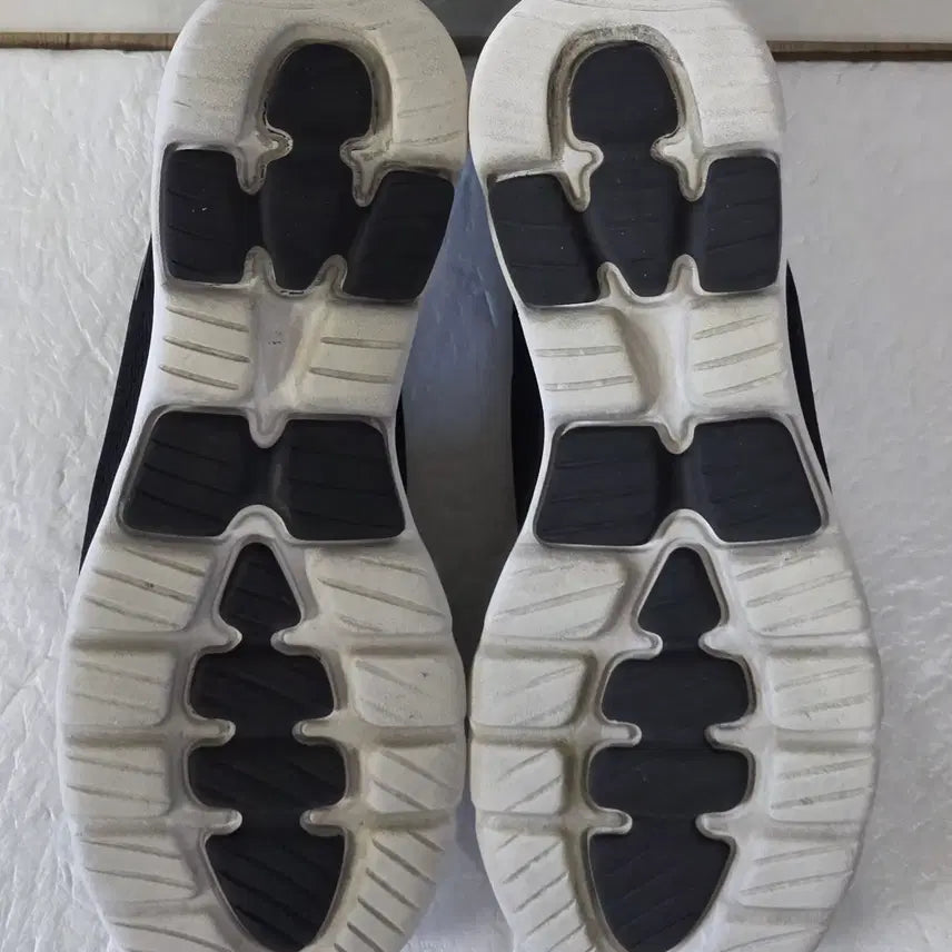 [BUNJANG] Skechers Go Walk 5 Folding Mule Slip-on Black White Sneakers / [270] 스케쳐스 고워크5 폴딩 뮬 슬립온 블랙화이트ㅡ단종매물,최저가