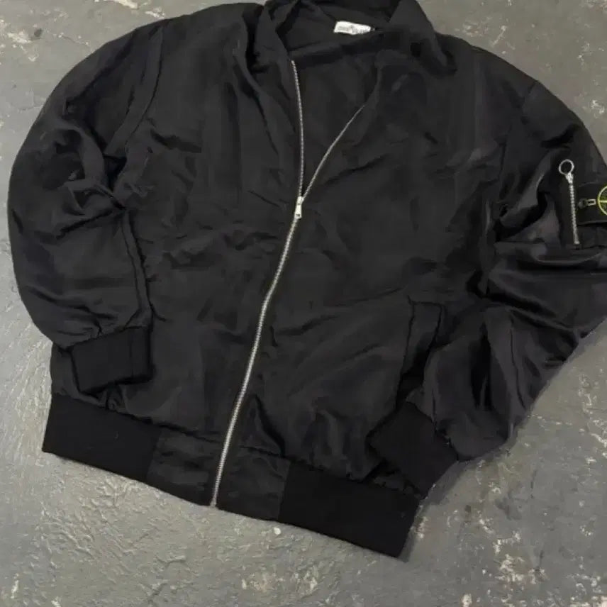 [BUNJANG] Stone Island Bomber Jacket / 스톤아일랜드 블랙 봄버 자켓