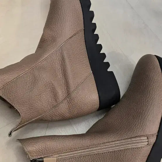 [BUNJANG] Geiger Ankle Boots 235-240 / 가이거 앵클부츠 235-240