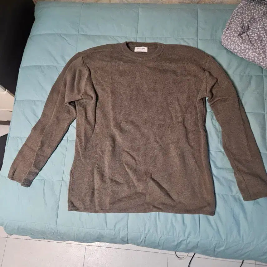 [BUNJANG] ZAVANAS Knit M / 자바나스 니트 M