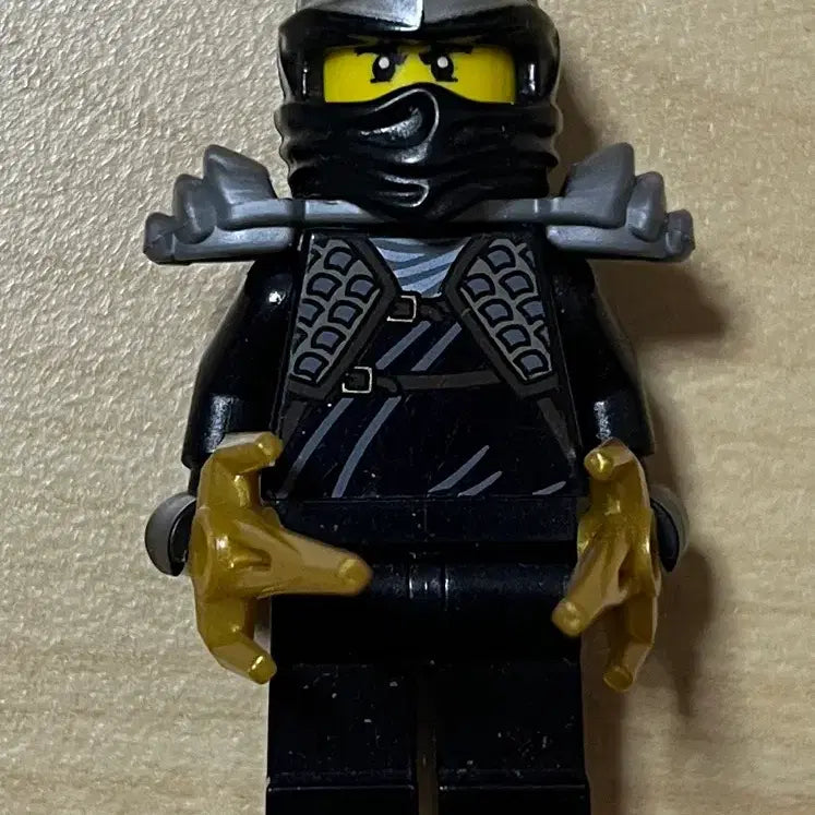 [BUNJANG] LEGO Ninjago Cole ZX Golden Weapon Figure / 레고 닌자고 콜 zx 황금무기