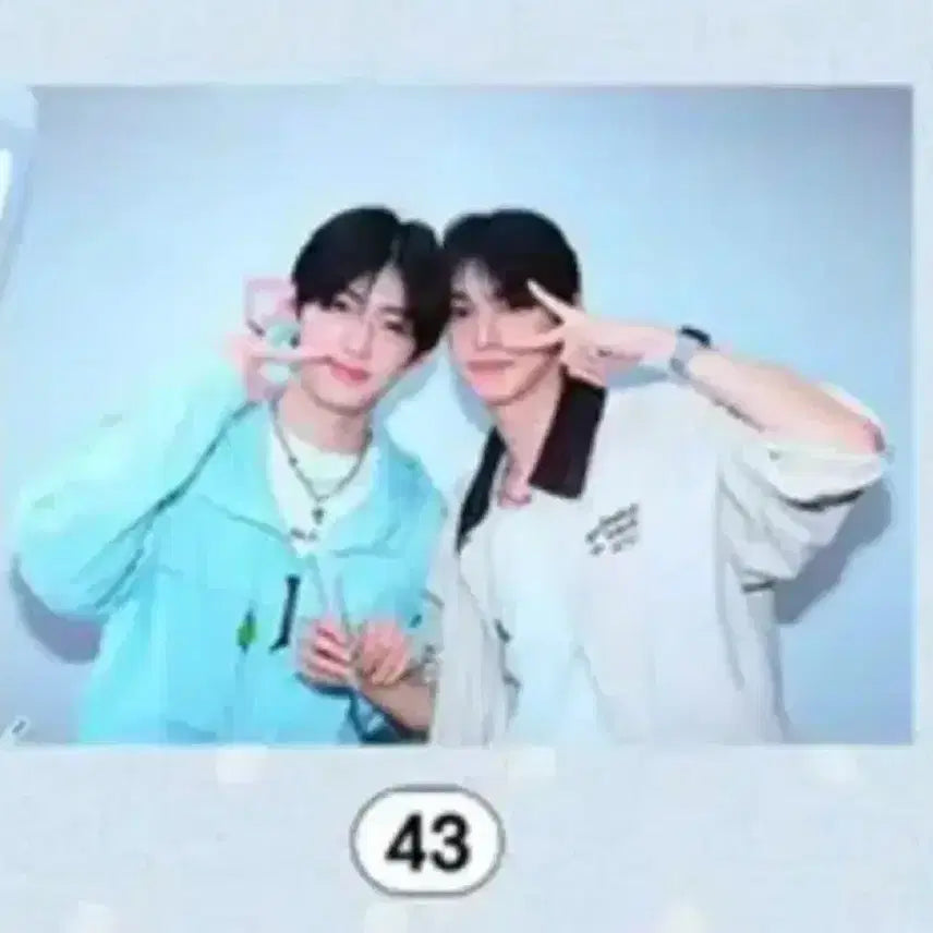 [BUNJANG] Families Support Cafe Jeong Sanghyeon Choi Ripwoo Frame / 패밀리즈 응원 카페 정상현최립우 액자