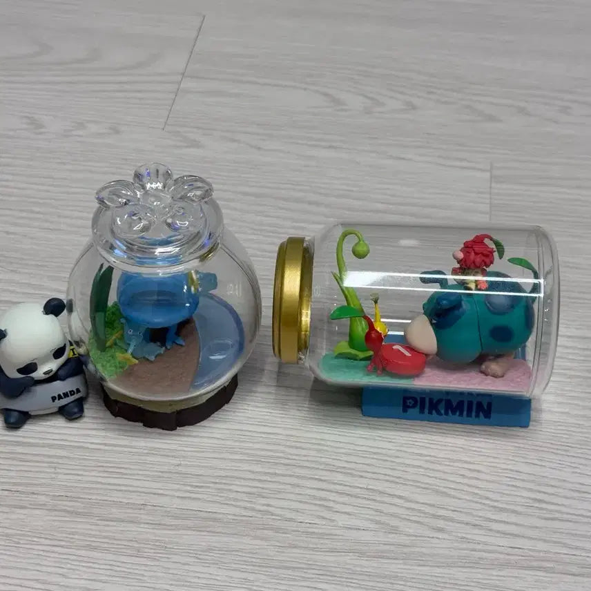 [BUNJANG] Pikmin Terrarium + Panda Figure Set / 피크민 테라리움 + 판다 피규어 세트