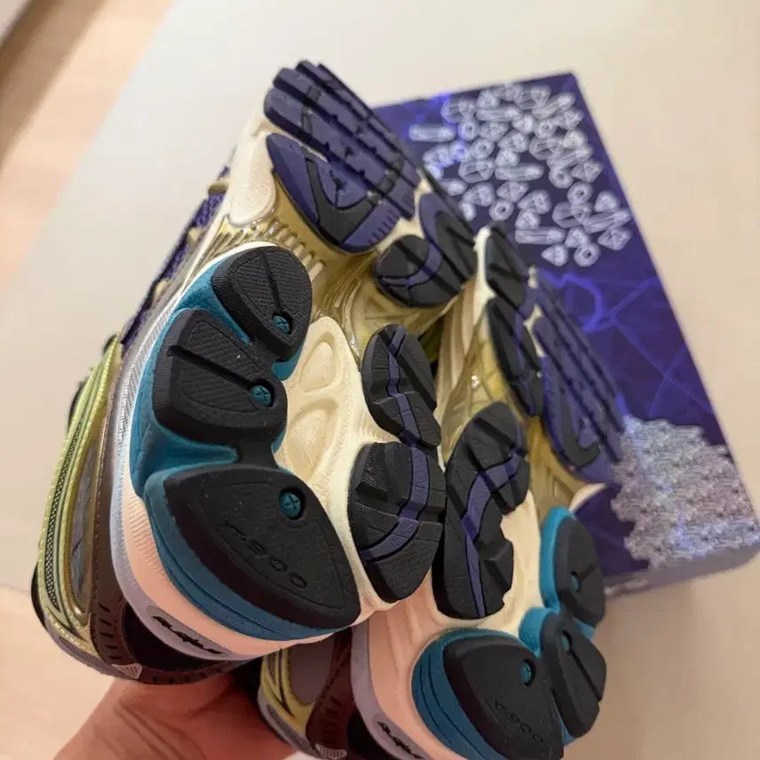 [BUNJANG] Saucony Progrid Omni 9 Purple Yellow Sneakers / 써코니 프로그리드 옴니 9 퍼플 옐로우 280