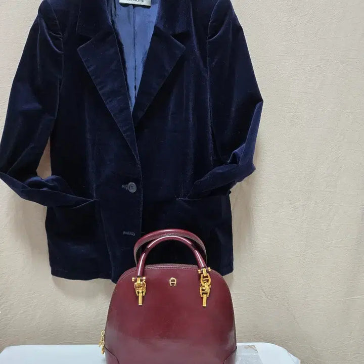 [BUNJANG] AIGNER Burgundy Leather Tote Shoulder Bag / 아이그너 AIGNER 버건디 토트백 숄더백 체인 장식