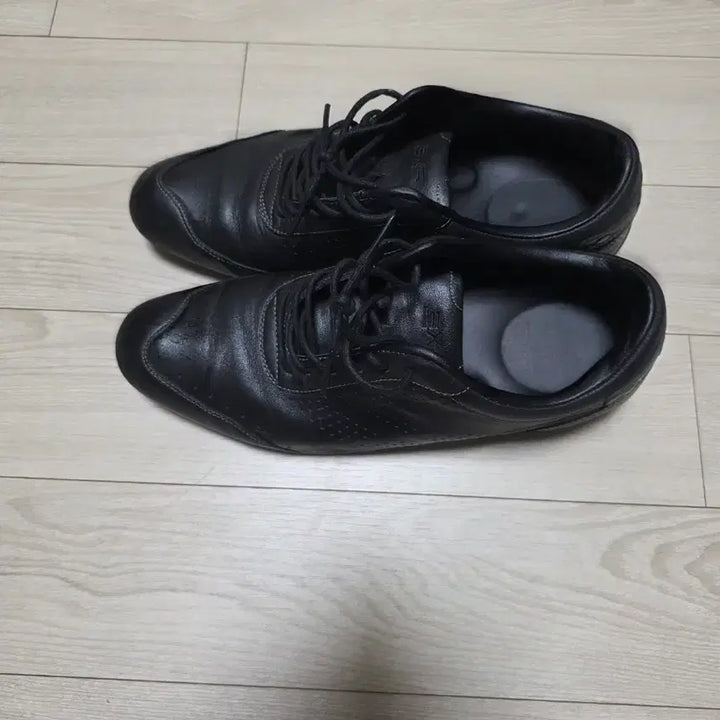 [BUNJANG] ESR Shoes Size 255-260 / ESR 신발판매합니다