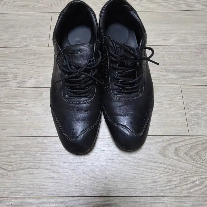 [BUNJANG] ESR Shoes Size 255-260 / ESR 신발판매합니다