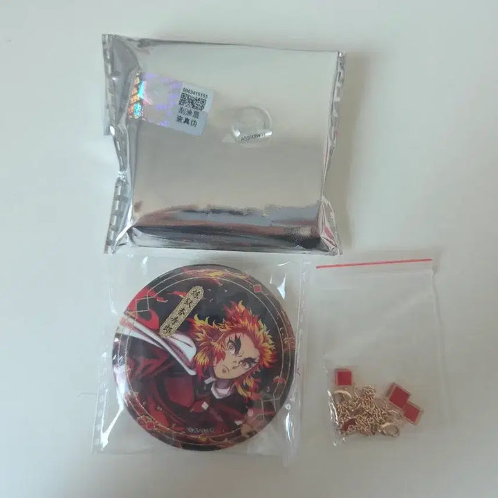 [SOLD OUT] 귀멸의 칼날 전집중전 렌고쿠 쿄쥬로 체인뱃지