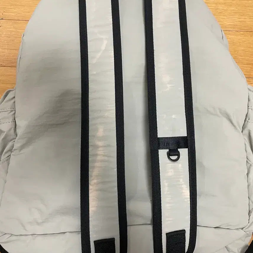 [BUNJANG] Masmarules String Flap Backpack Gray / 마스마룰즈 스트링 플랩백팩 그레이