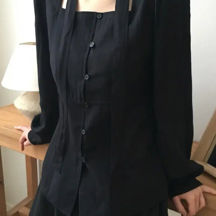 [BUNJANG] 노비야카 Elena scarf blouse 블라우스 블랙 / 노비야카 Elena scarf blouse 블라우스 블랙