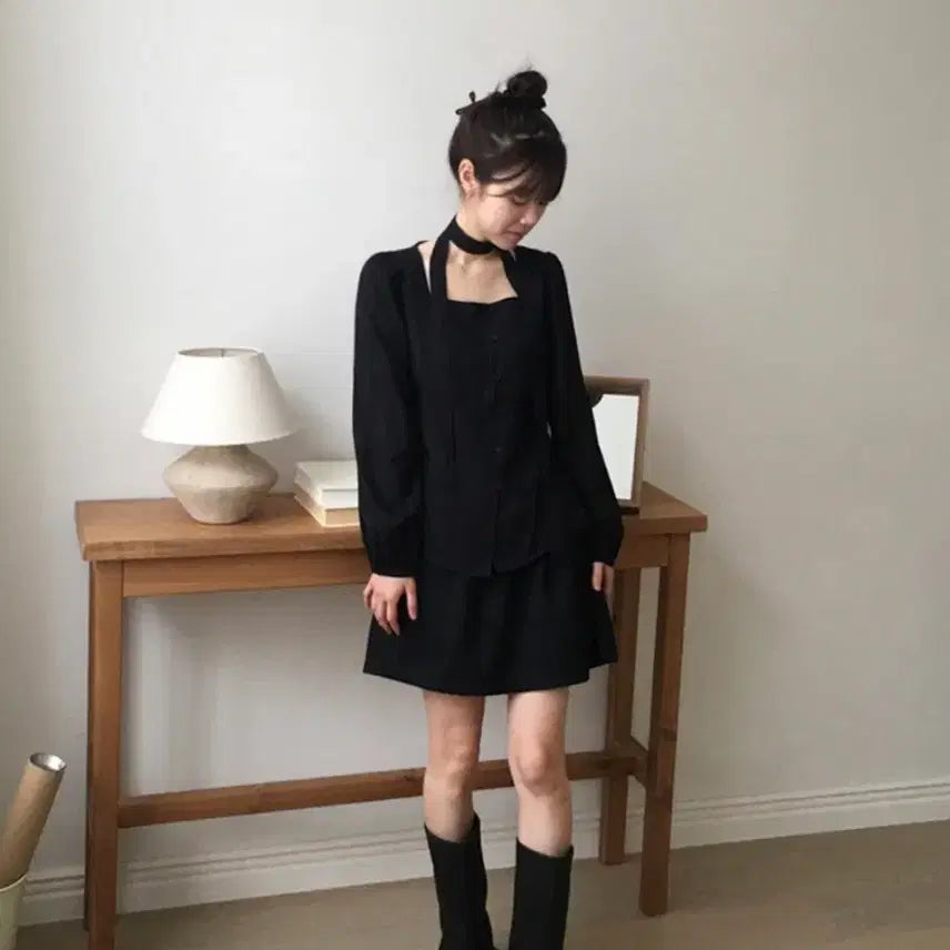 [BUNJANG] 노비야카 Elena scarf blouse 블라우스 블랙 / 노비야카 Elena scarf blouse 블라우스 블랙