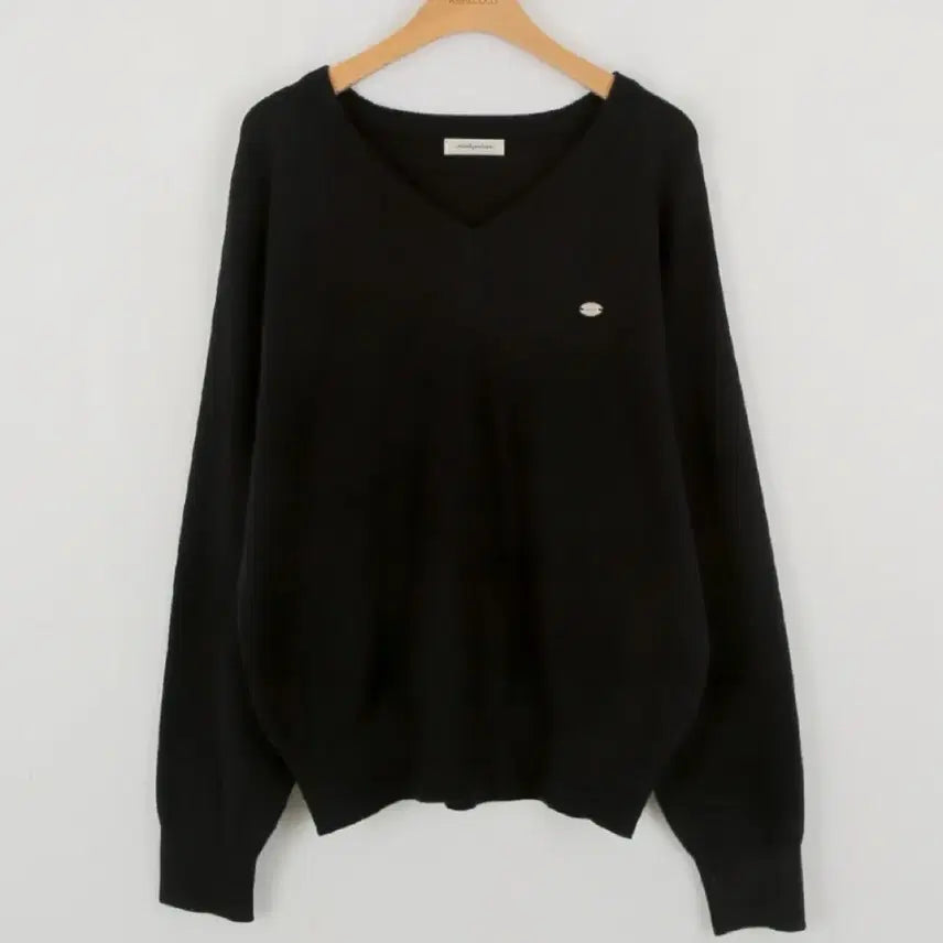 [BUNJANG] Real Coco Black Fleece V-Neck Sweater / (새상품) 리얼코코 시오니트 블랙 기모 V넥