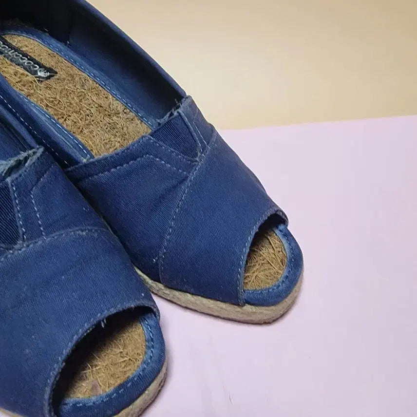 [BUNJANG] Blue Open-toe Wedge Heels / 블루 240 오픈토 웨지힐