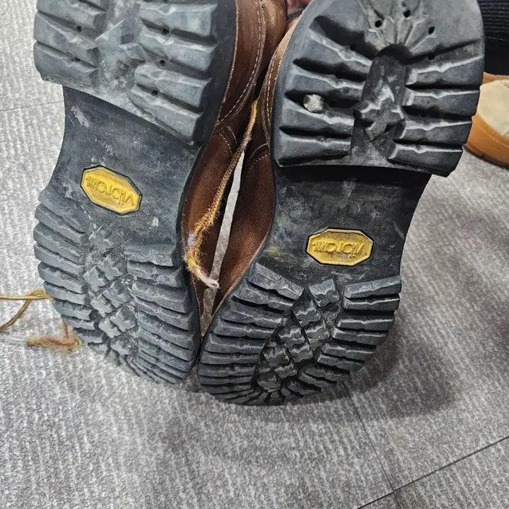 [BUNJANG] Red Wing Walker / 레드윙 워커