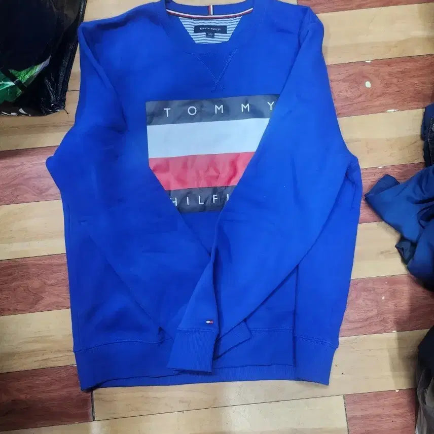[BUNJANG] Tommy Hilfiger Blue Logo Sweatshirt / 타미힐피거 블루 로고 기모맨투맨
