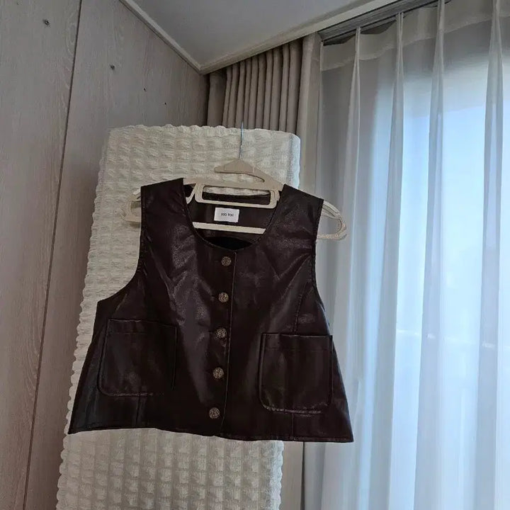 [BUNJANG] Brown Leather Vest / 브라운 레더 조끼 베스트