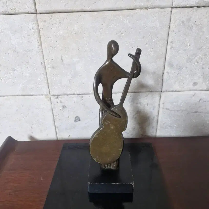 [BUNJANG] Contrabass Player Statue Ornament / 콘트라베이스 연주 동상 장식품