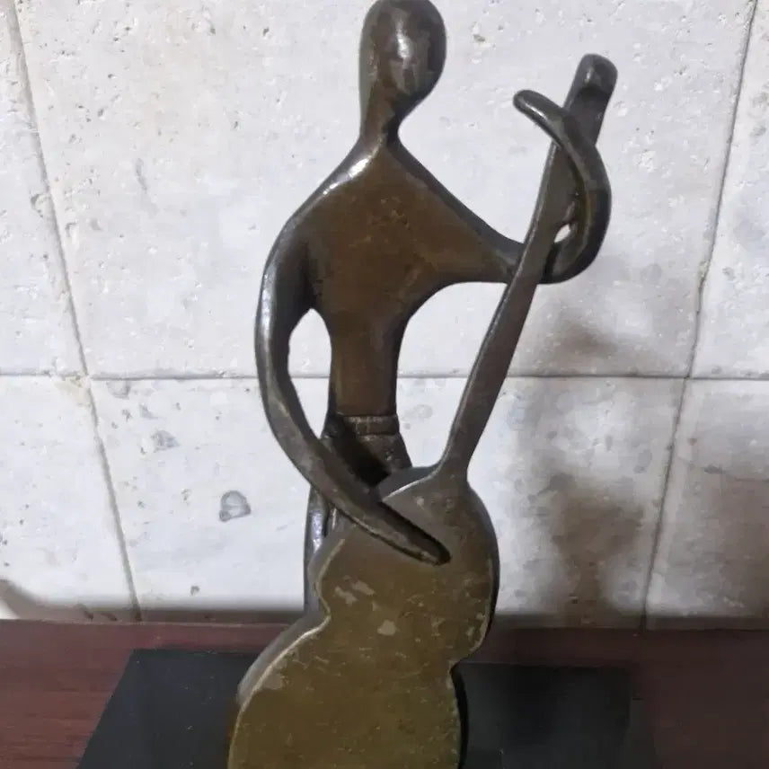 [BUNJANG] Contrabass Player Statue Ornament / 콘트라베이스 연주 동상 장식품