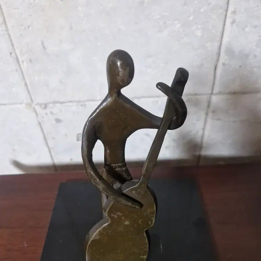 [BUNJANG] Contrabass Player Statue Ornament / 콘트라베이스 연주 동상 장식품