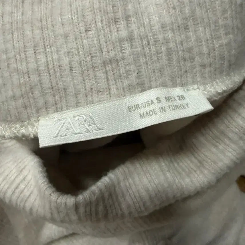 [BUNJANG] Zara Ivory Twisted Knit Sweater / zara)아이보리 꼬임 반목니트 s