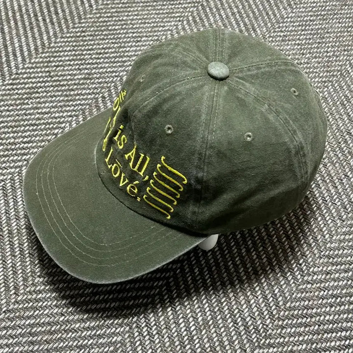 [BUNJANG] My Deep Blue Memories Love is All Khaki Cotton Baseball Cap / 마이딥블루메모리즈 love is all 카키 볼캡
