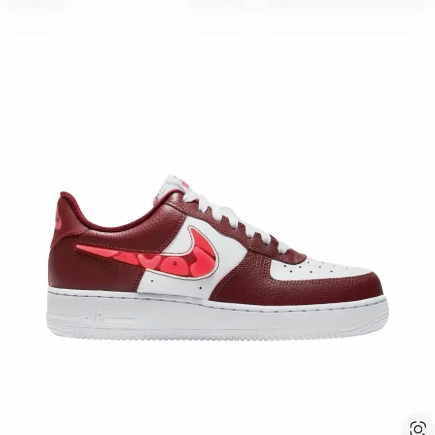[BUNJANG] Nike Hanni Air Force 1 '07 SE Love For All Sneakers / (뉴진스 하니 착용 ) 나이키 에어포스1 07 se 러브 포 올