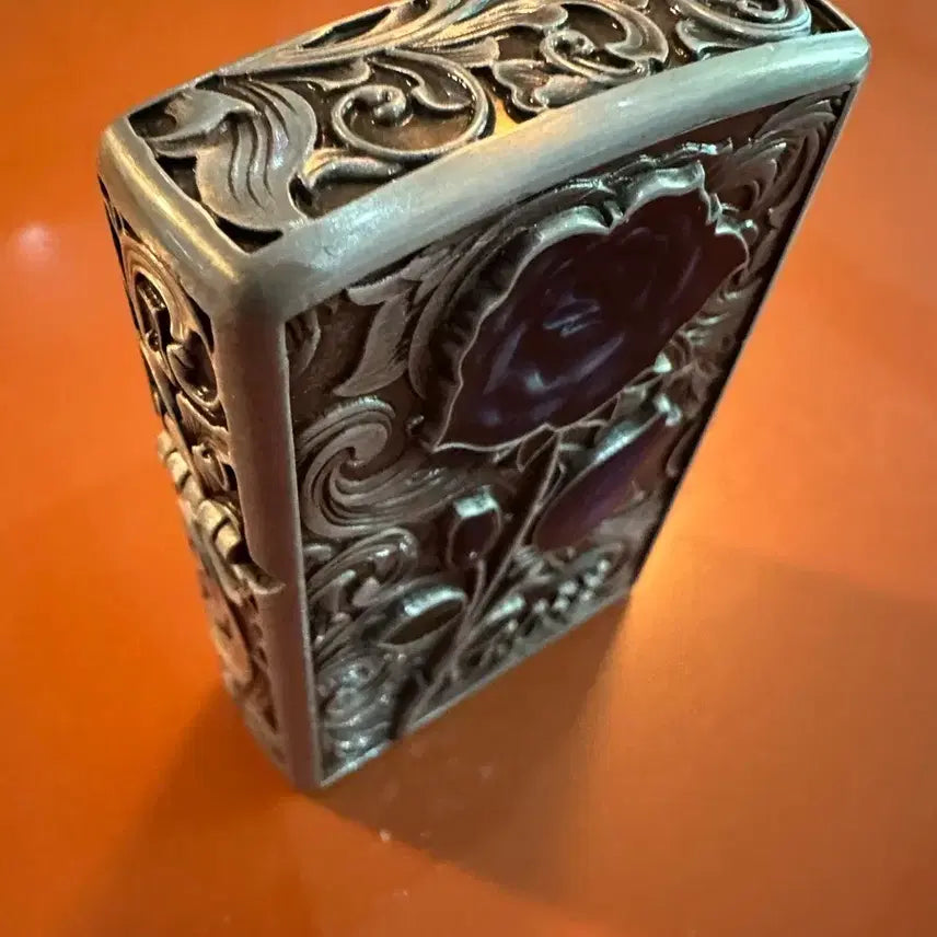 [BUNJANG] Vintage Rose Pattern Lighter / 라이터