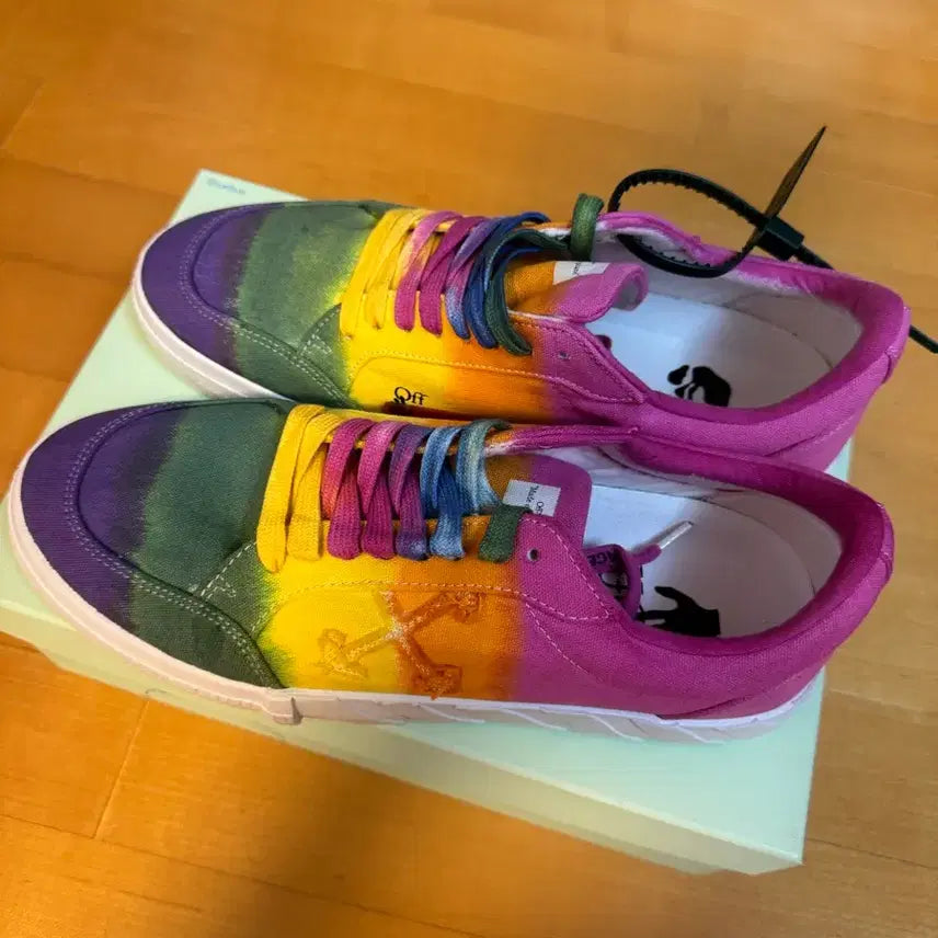 [BUNJANG] Off-White Rainbow Sneakers / Off-White 무지개 스니커즈 새상품 박스포함