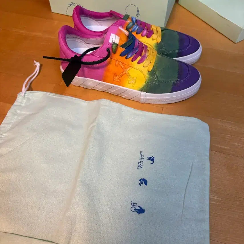 [BUNJANG] Off-White Rainbow Sneakers / Off-White 무지개 스니커즈 새상품 박스포함
