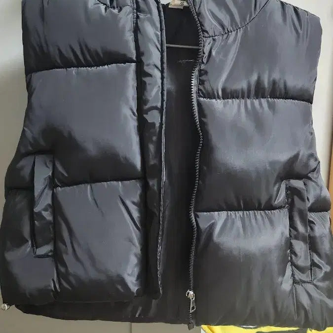 [BUNJANG] Cropped Down Vest / 크롭 오리털패딩조끼