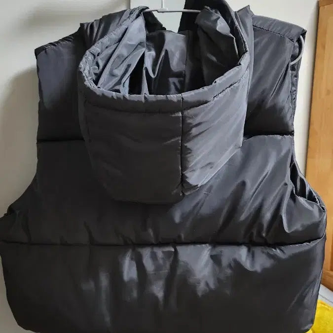 [BUNJANG] Cropped Down Vest / 크롭 오리털패딩조끼