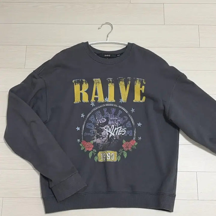 [BUNJANG] Rave Charcoal Man-to-Man Sweatshirt / 래이브 맨투맨 차콜 1사이즈