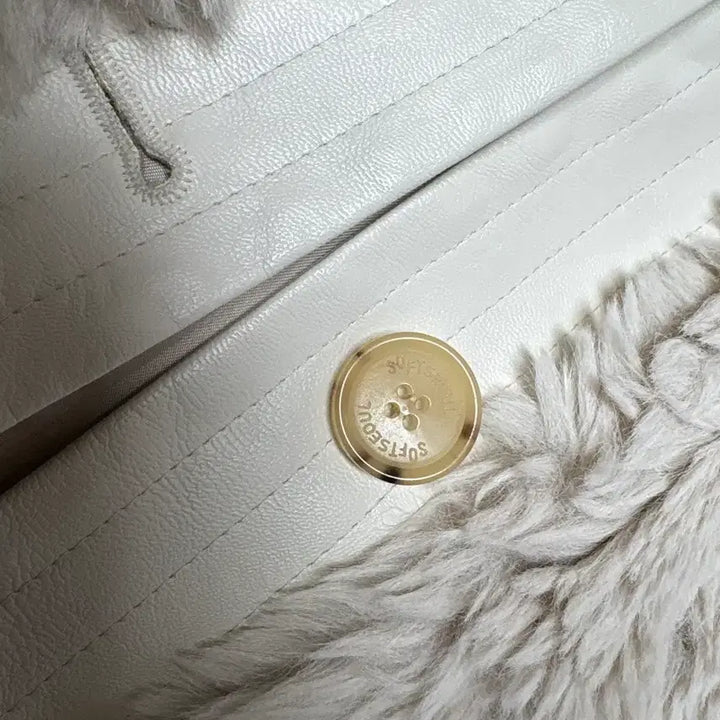 [BUNJANG] Softy Seoul Leather Mix Fur Jacket Ivory / 소프트서울 레더 믹스 퍼 자켓 아이보리