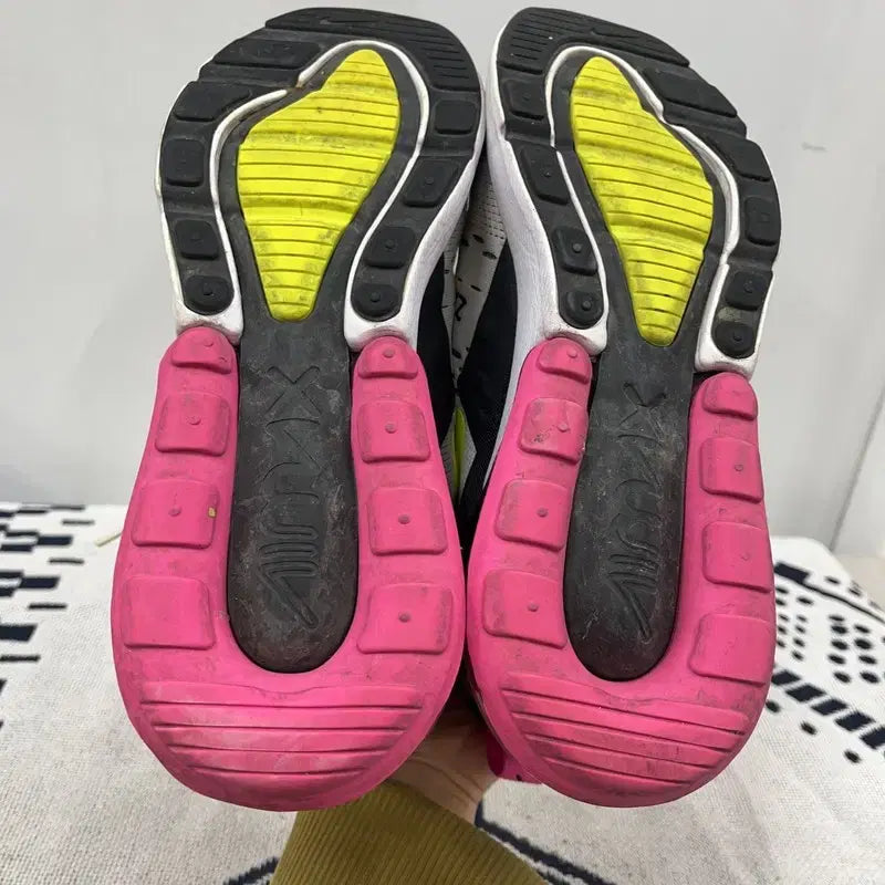 [BUNJANG] Nike Air Max 270 Sneakers Running Shoes 235 / 나이키 에어맥스 270 운동화 러닝화 235 E02175