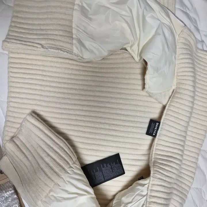 [BUNJANG] Duvetica Atrani Lightweight Padded Jacket / 듀베티카 아트라니 경량패딩 40사이즈(55사이즈정도)