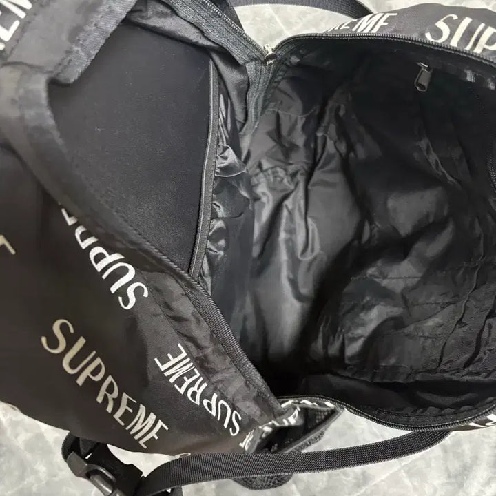 [BUNJANG] Supreme 3M Reflective Backpack / 슈프림 16FW 3M 리플렉티브 백팩