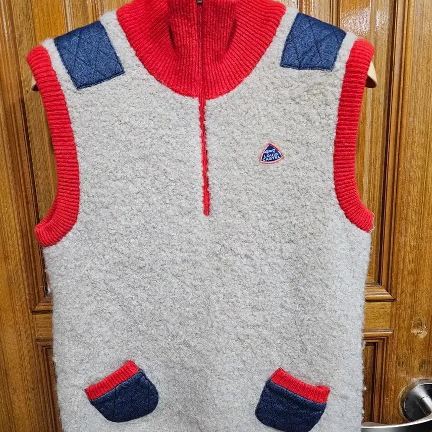 [BUNJANG] Louis Castel Poodle Knit Vest / 루이까스텔 뽀글이 니트 조끼